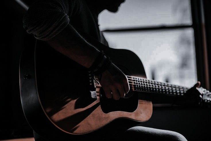 Cara Bermain Gitar Yang Memikat Dengan Teknik Fingerstyle