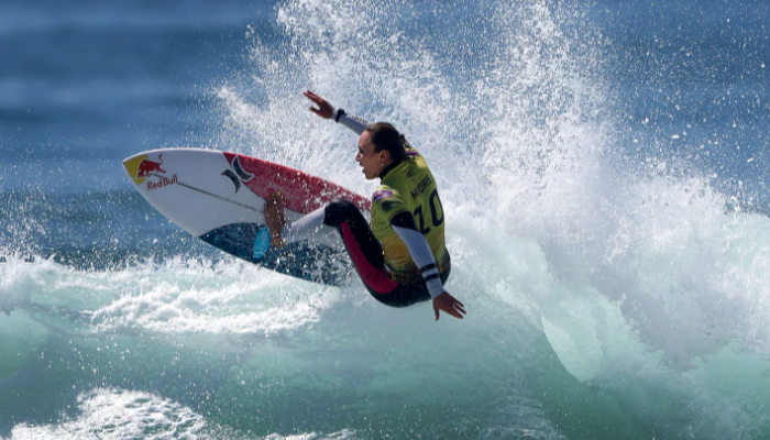 Kegiatan Surfing Dapat Memacu Adrenalin Dengan Sangat Tinggi