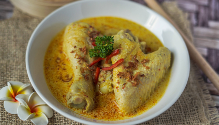 Hidangan Opor Ayam Menu Makanan Di Acara Kusus