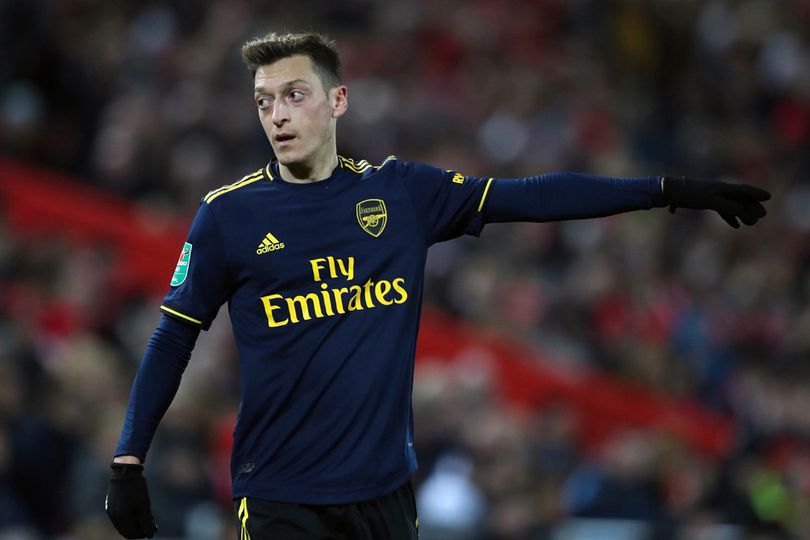 Pemain Özil