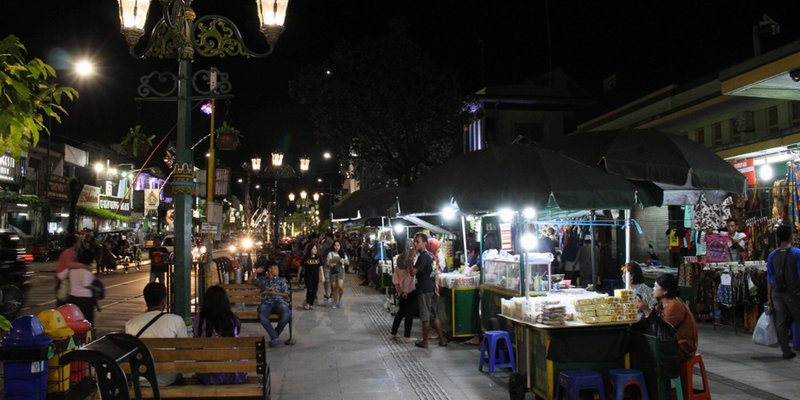 Wisata Kuliner Jogja: Warung Makan Legendaris Malioboro