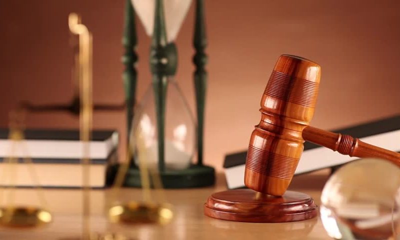 Institusi Sebuah Hukum Dalam Mengadili Perselisihan