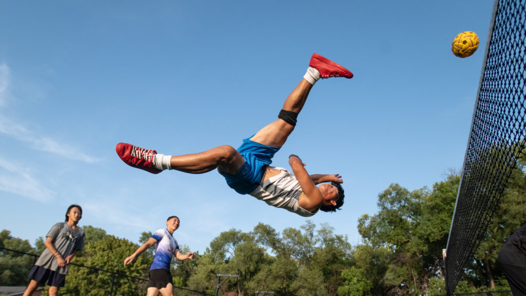 Pertandingan Olahraga Sepak Takraw Dalam Budaya Asia