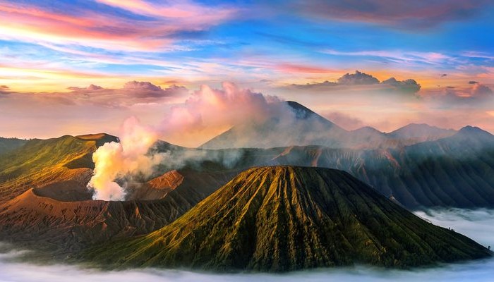 Gunung Bromo, Lihat Sunrise Yang Sangat Indah Itu!