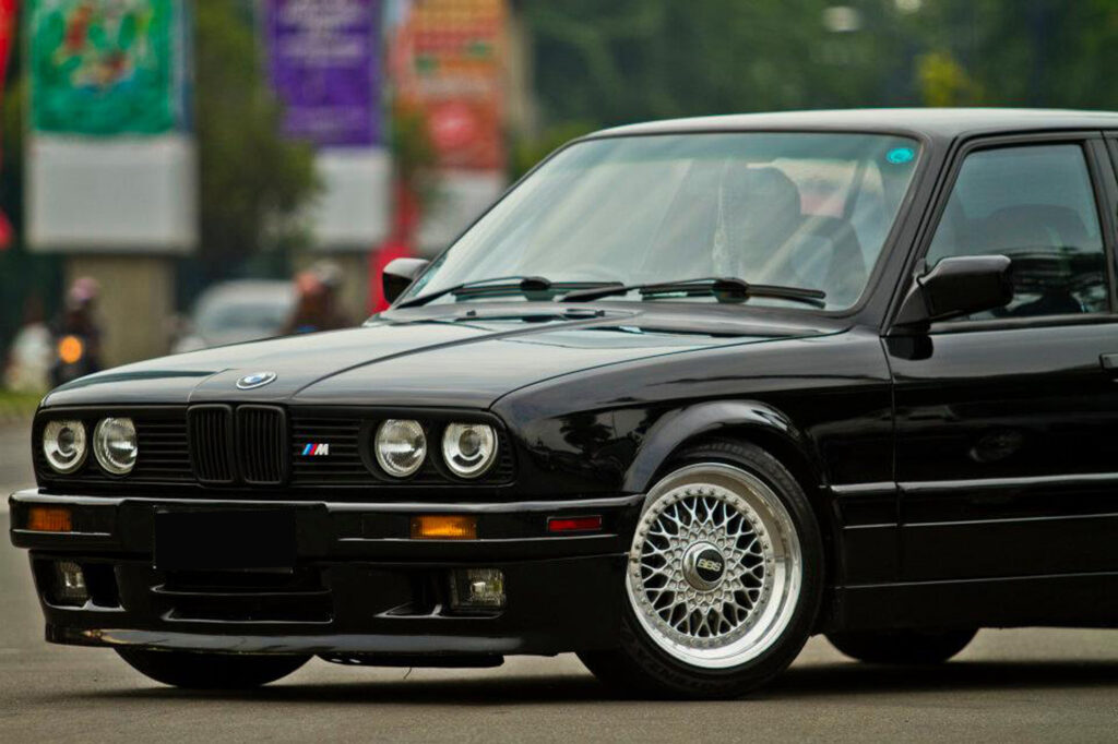 BMW 318i E30