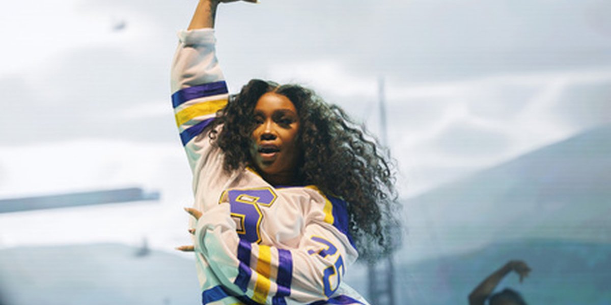 Fakta Menarik SZA Penyanyi Muslim Yang Mendunia