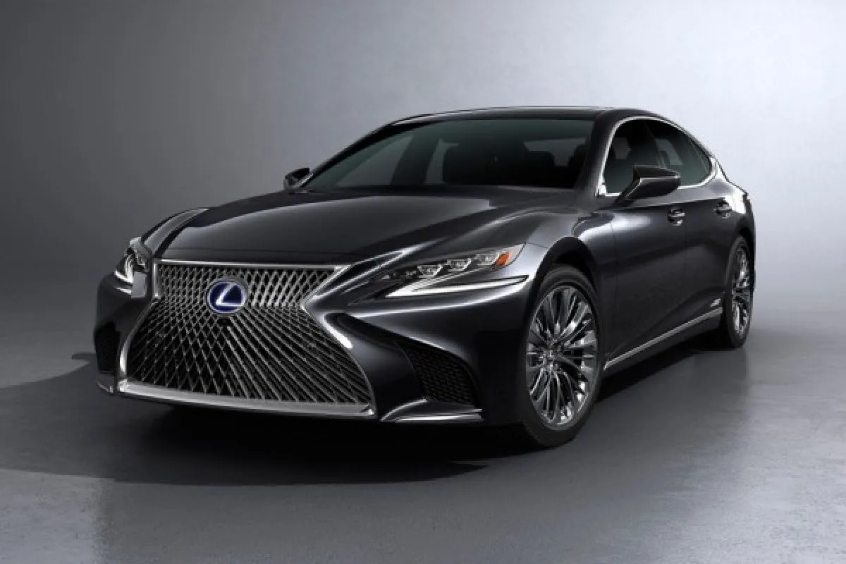 Lexus LS Ditenagai Dua Pilihan Mesin Bensin 3456 cc