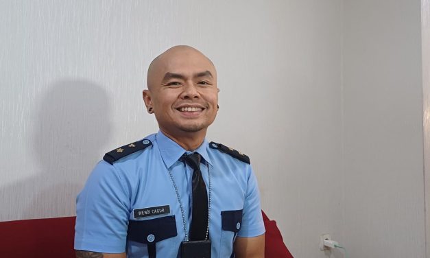 Wendi Cagur, Dari Pelawak Jalanan Hingga Entertainer Terkenal