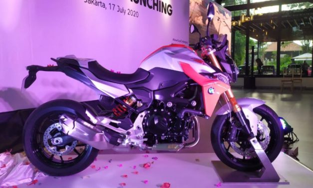 BMW F900 R Motor Sport Touring Yang Menawan