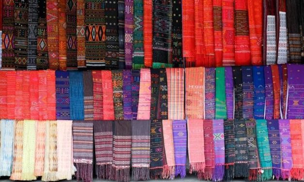 Kain Ulos Warisan Budaya Yang Sarat Makna Dari Tanah Batak