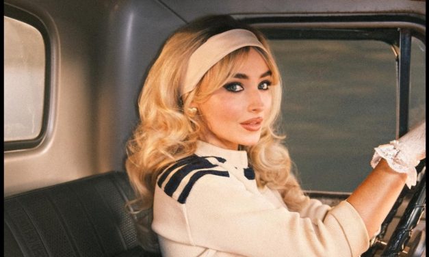 Sabrina Carpenter, Bintang Multi Talenta Yang Memikat Dunia