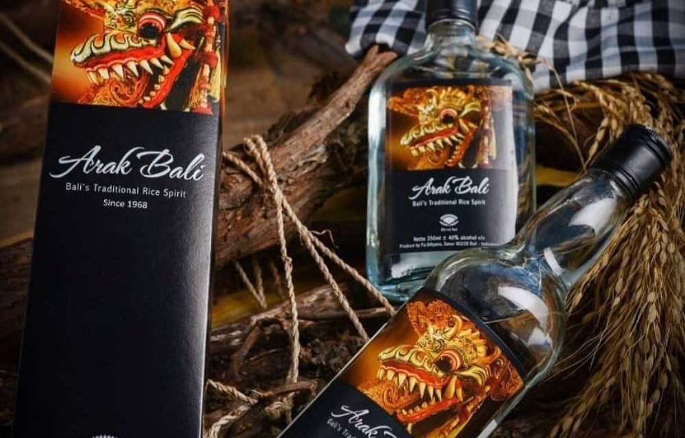 Arak Bali, Mengenal Lebih Dalam Minuman Khas Pulau Dewata Ini