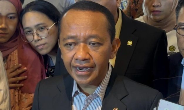 Bahlil Minta Kader Golkar di DPR Kawal Program MBG