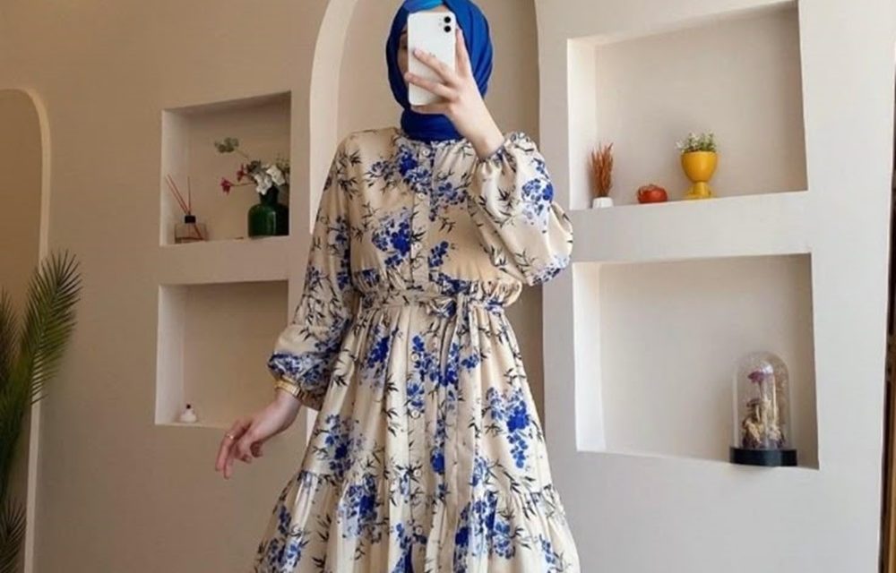 Setelan Gamis Floral Yang Membuatnya Terlihat Anggun
