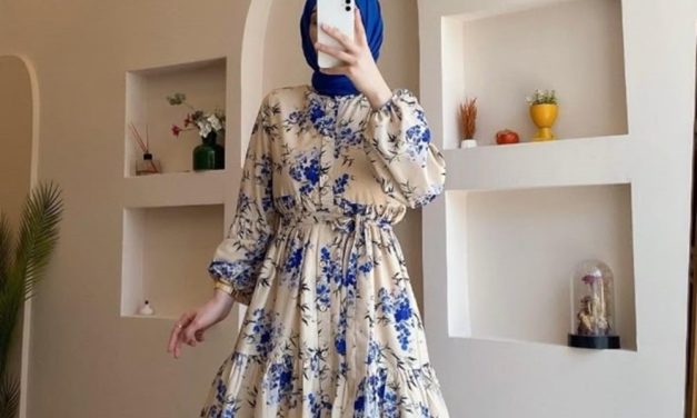 Setelan Gamis Floral Yang Membuatnya Terlihat Anggun