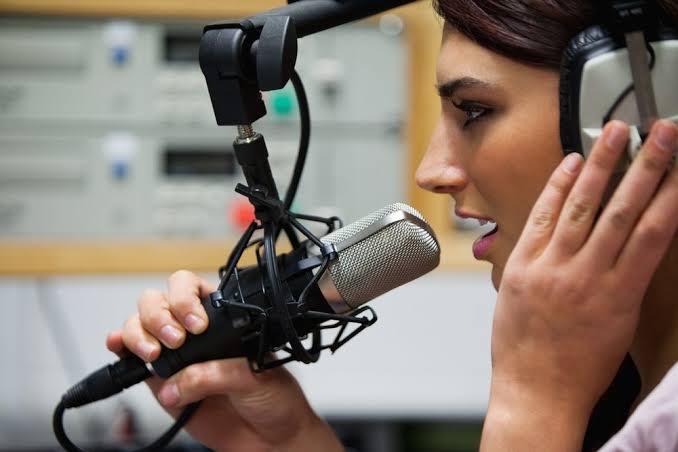 Voice Over Sebuah Seni Yang Di Perlukan Di Berbagai Konten