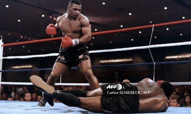 Mike Tyson Petinju Terbesar Sepanjang Masa Menjadi Panutan